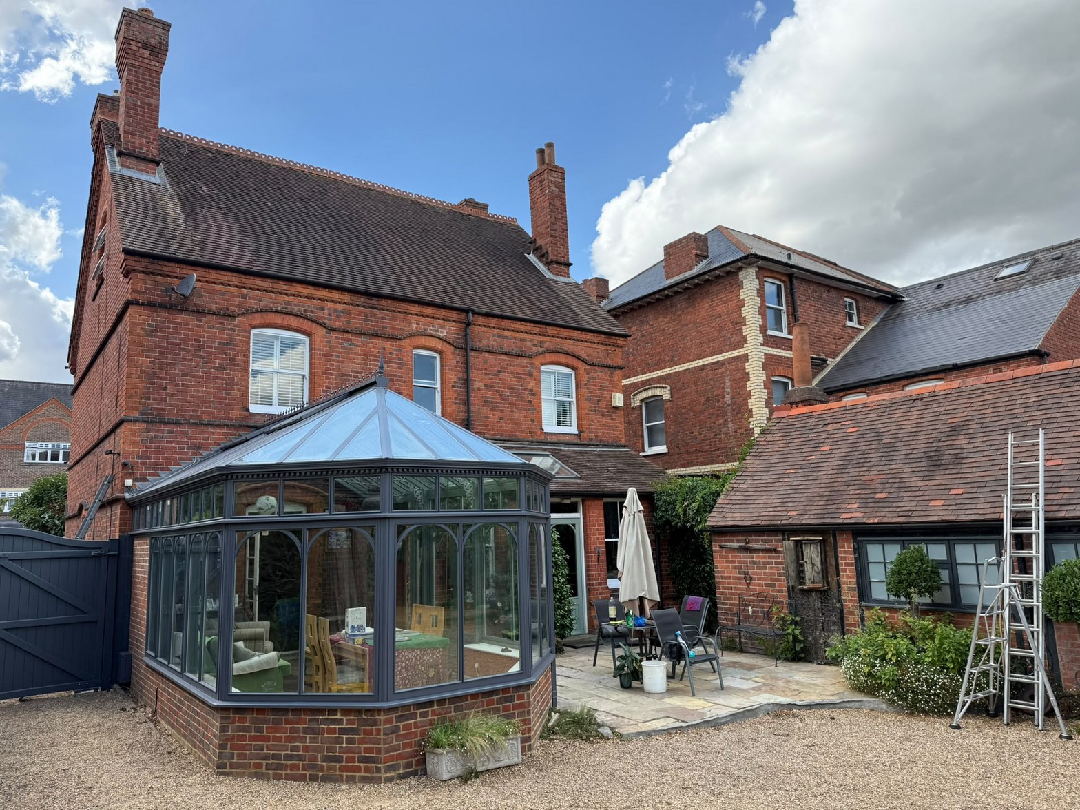 Conservatory restoration and exterior redecoration in Reading, Berkshire